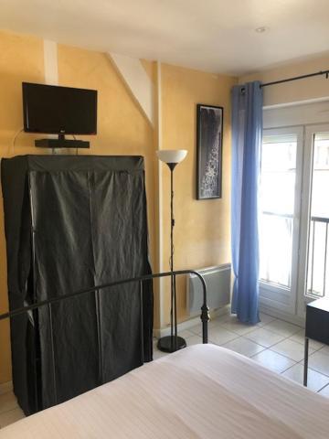 Jardin Fleury Apartment Gien ภายนอก รูปภาพ